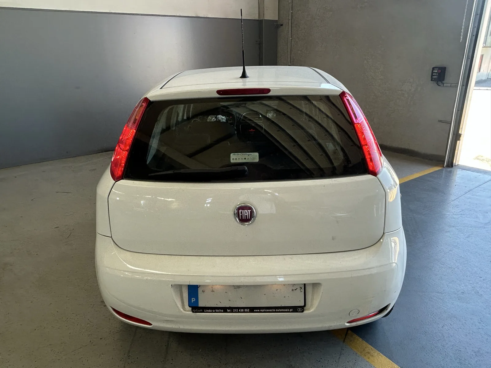 Fiat Punto 1.2 Lounge S&S — fotografia 5 de 12
