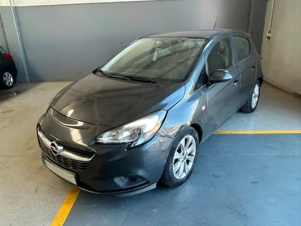 Opel Corsa 1.4 Dynamic Easytr — fotografia 1 de 5