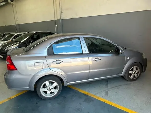 Chevrolet Aveo 1.2 LS AC de — fotografia 5 de 5