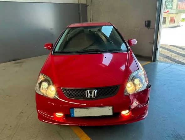 Honda Civic 1.4 Sport 1.0 — fotografia 2 de 5