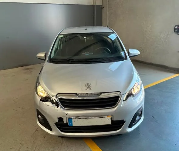 Peugeot 108 1.0 VTi Style 1.0 — fotografia 2 de 5
