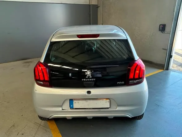 Peugeot 108 1.0 VTi Style 1.0 — fotografia 5 de 5
