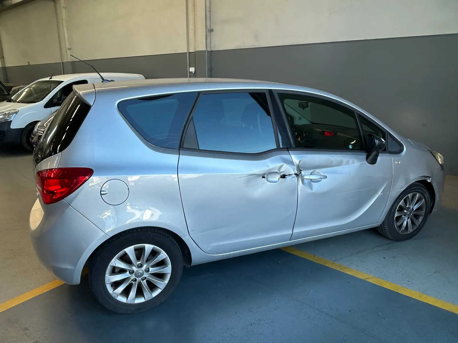 Opel Meriva 1.3 cdti — fotografia 5 de 13