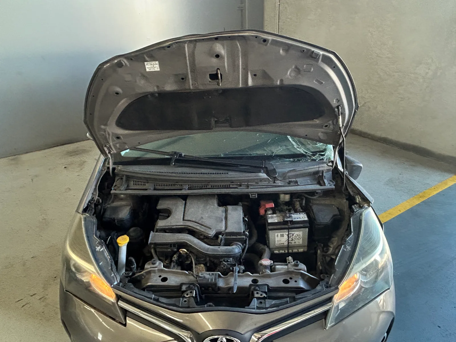 Toyota Yaris 1.0 VVT-i Comfort — fotografia 11 de 12