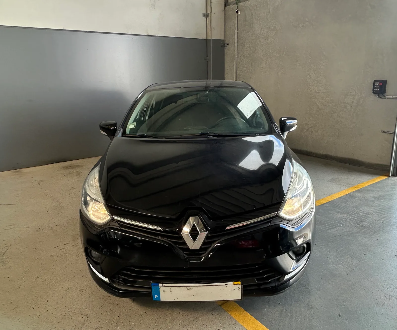 Renault Clio 0.9 Tce — fotografia 2 de 13