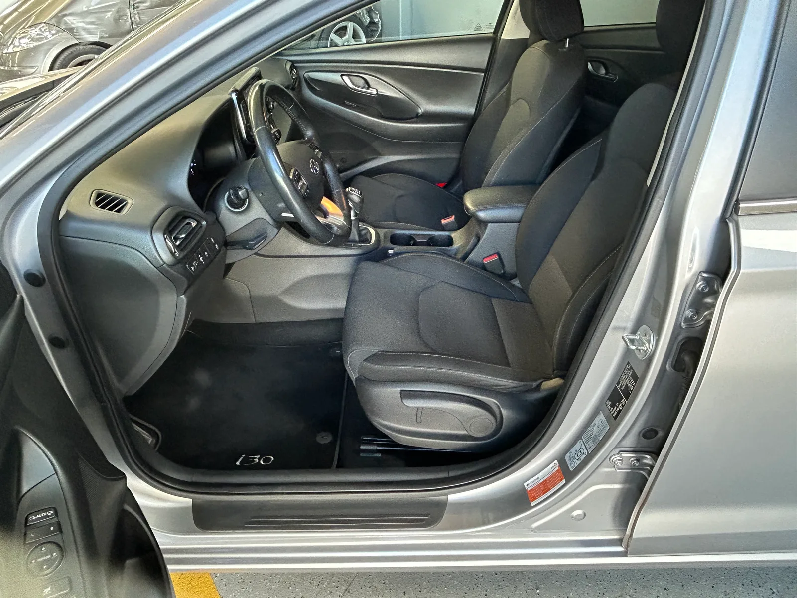 Hyundai I30 sw 1.0 T-GDi Style — fotografia 6 de 12