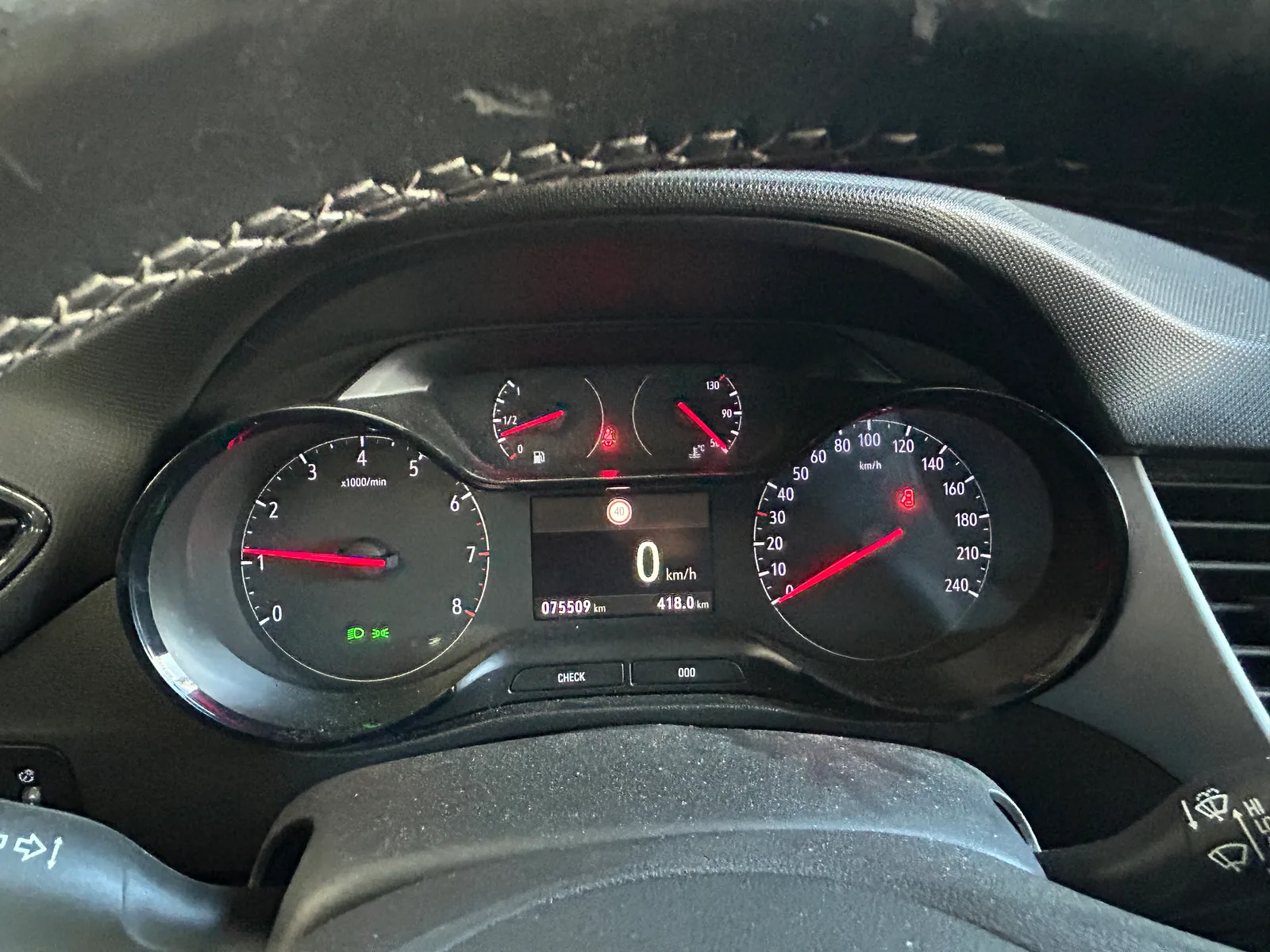 Opel Crossland x 1.2 puretech — fotografia 11 de 12