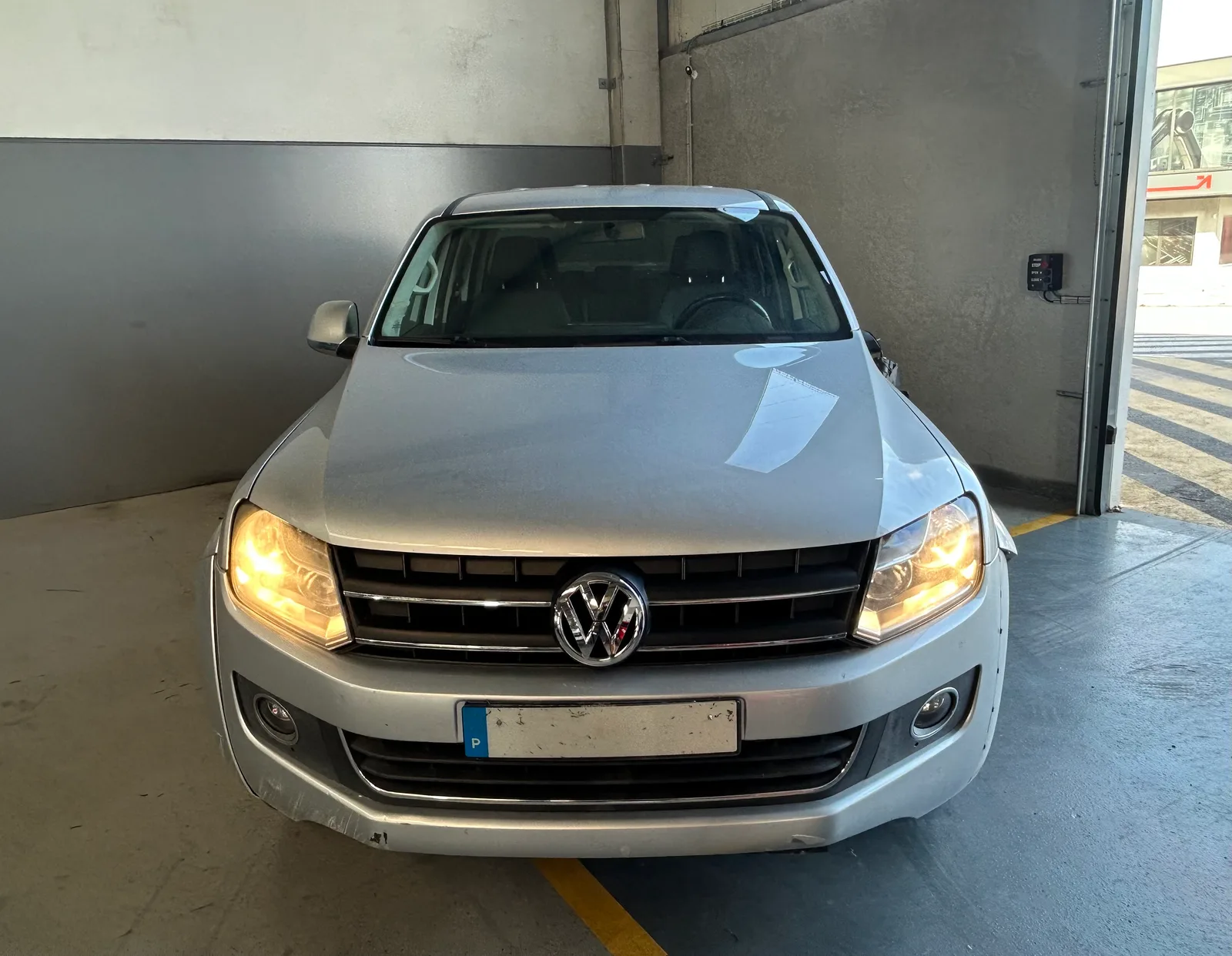 Volkswagen Amarok 2.0 tdi — fotografia 2 de 11