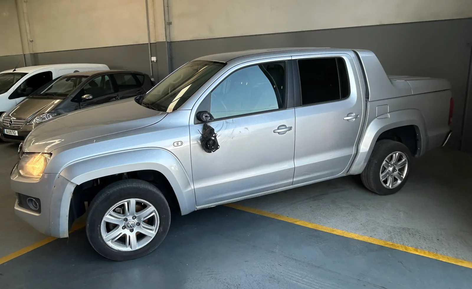 Volkswagen Amarok 2.0 tdi — fotografia 3 de 11