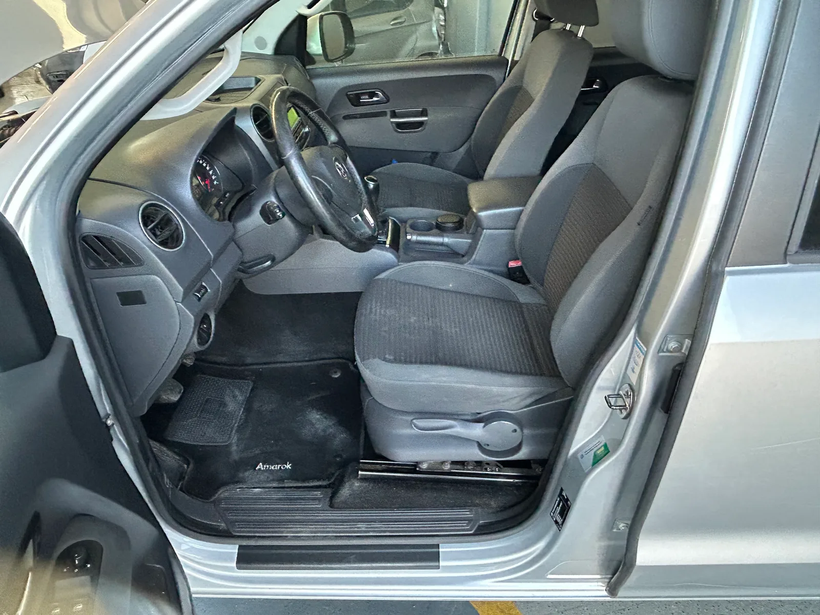 Volkswagen Amarok 2.0tdi 180 cv — fotografia 6 de 10