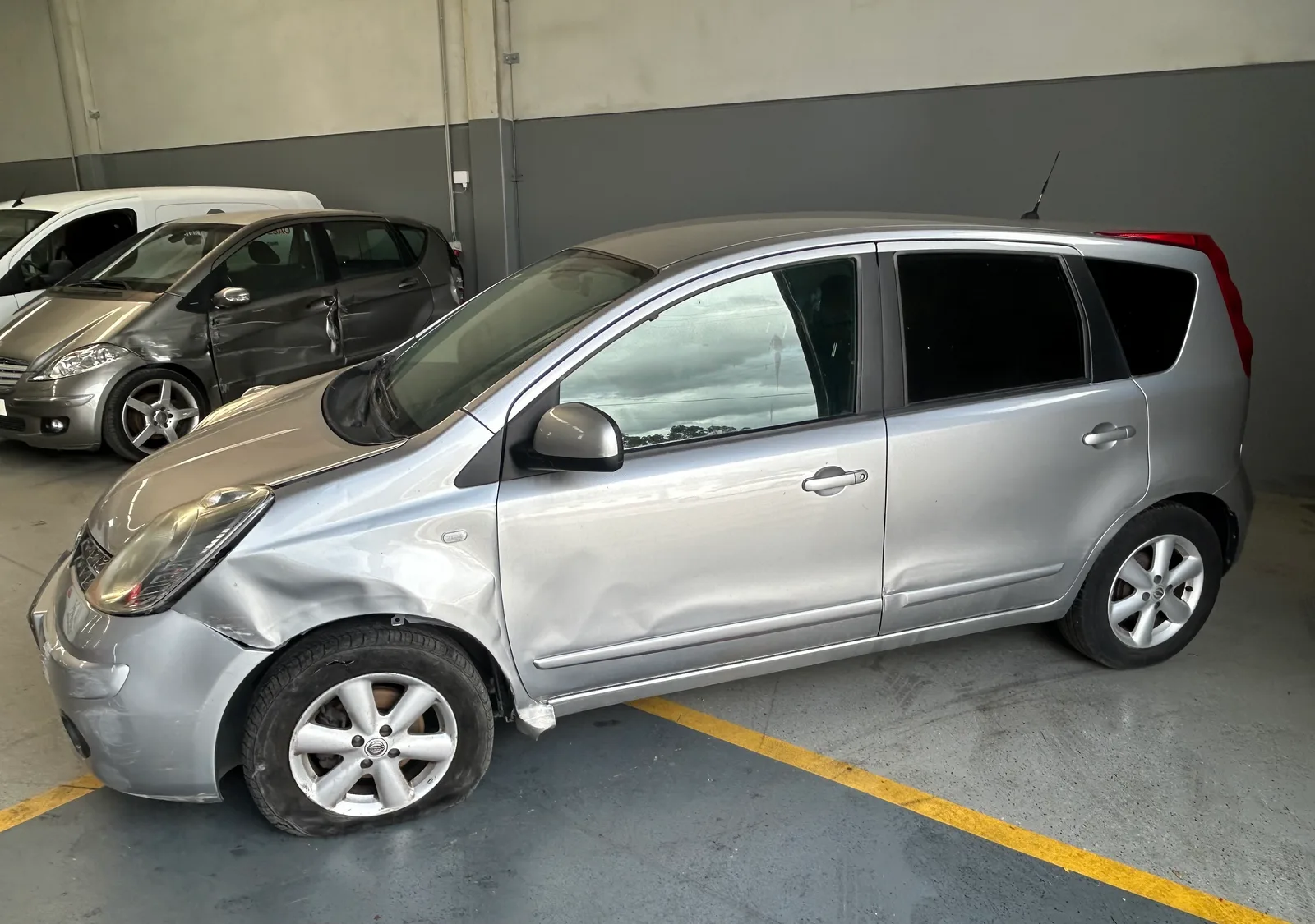 Nissan Note 1.4 comfort — fotografia 3 de 10
