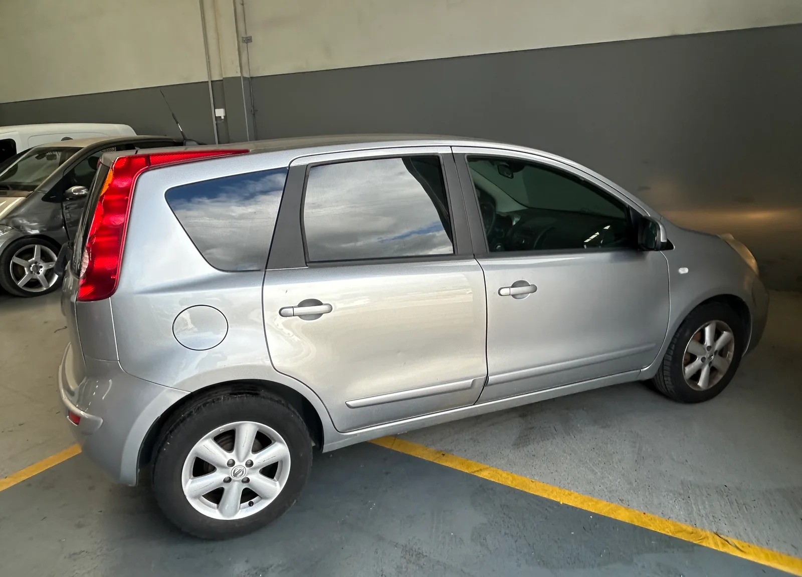 Nissan Note 1.4 comfort — fotografia 5 de 10