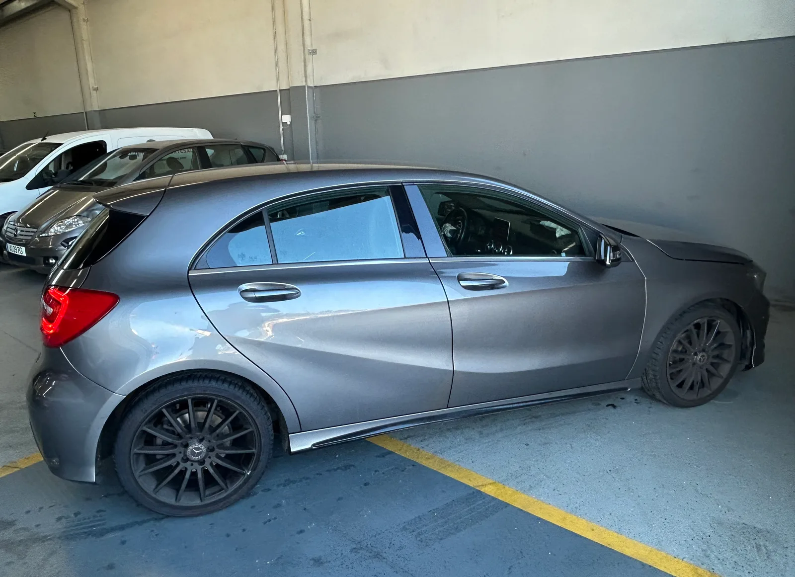 Mercedes-Benz Classe A 180 cdi AMG Line — fotografia 4 de 11