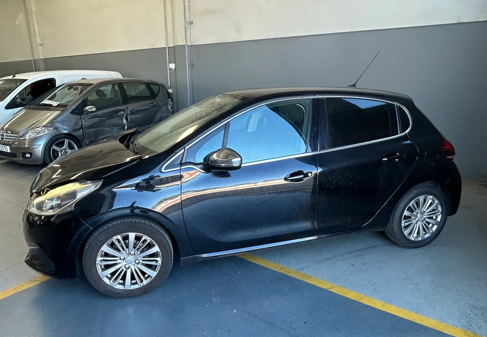 Peugeot 208 1.2 puretech — fotografia 3 de 13