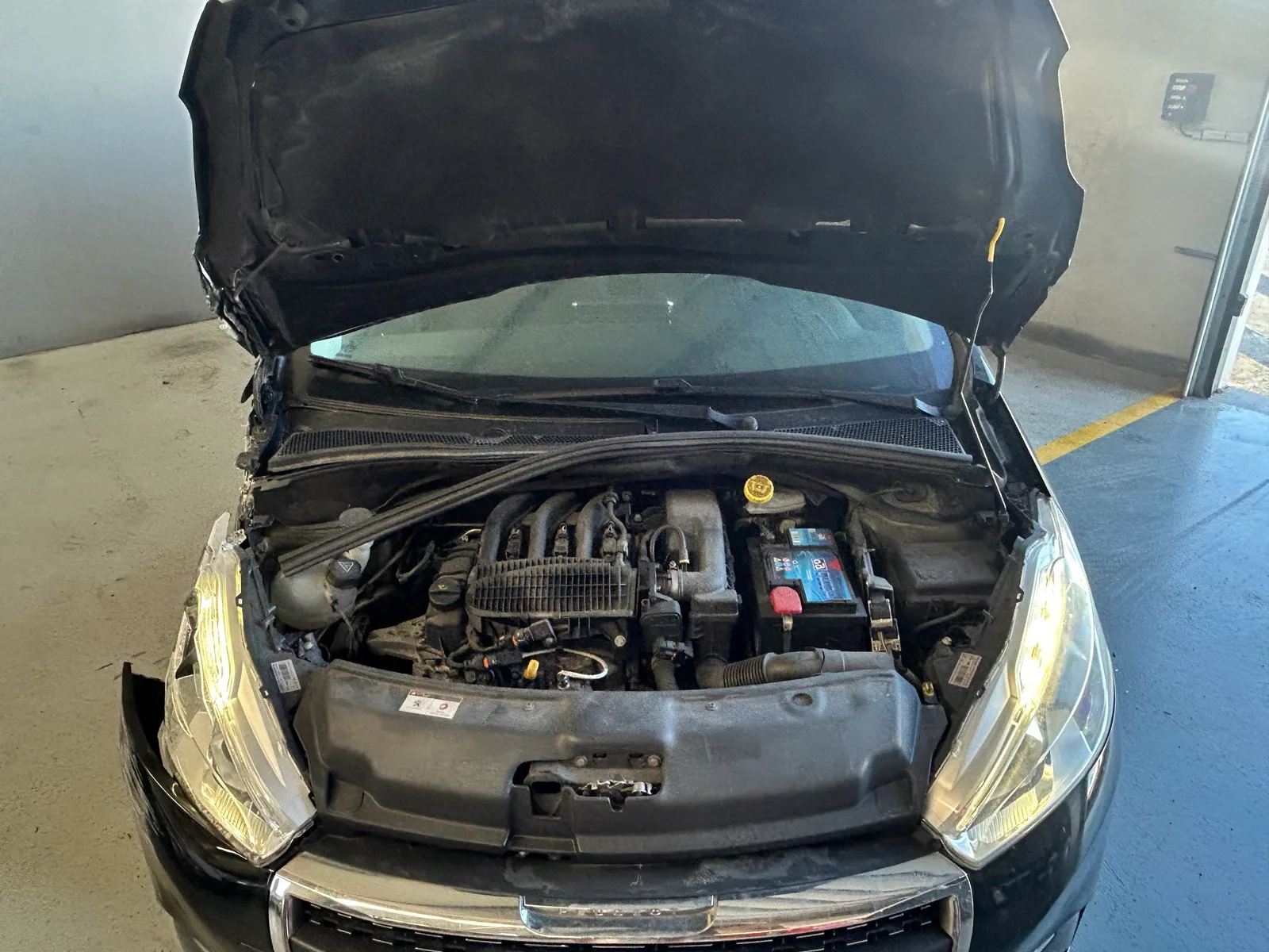 Peugeot 208 1.2 puretech — fotografia 12 de 13