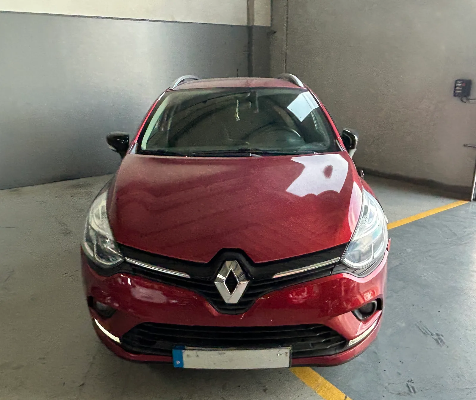 Renault Clio Sport Tourer 0.9 Tce Limited — fotografia 2 de 12