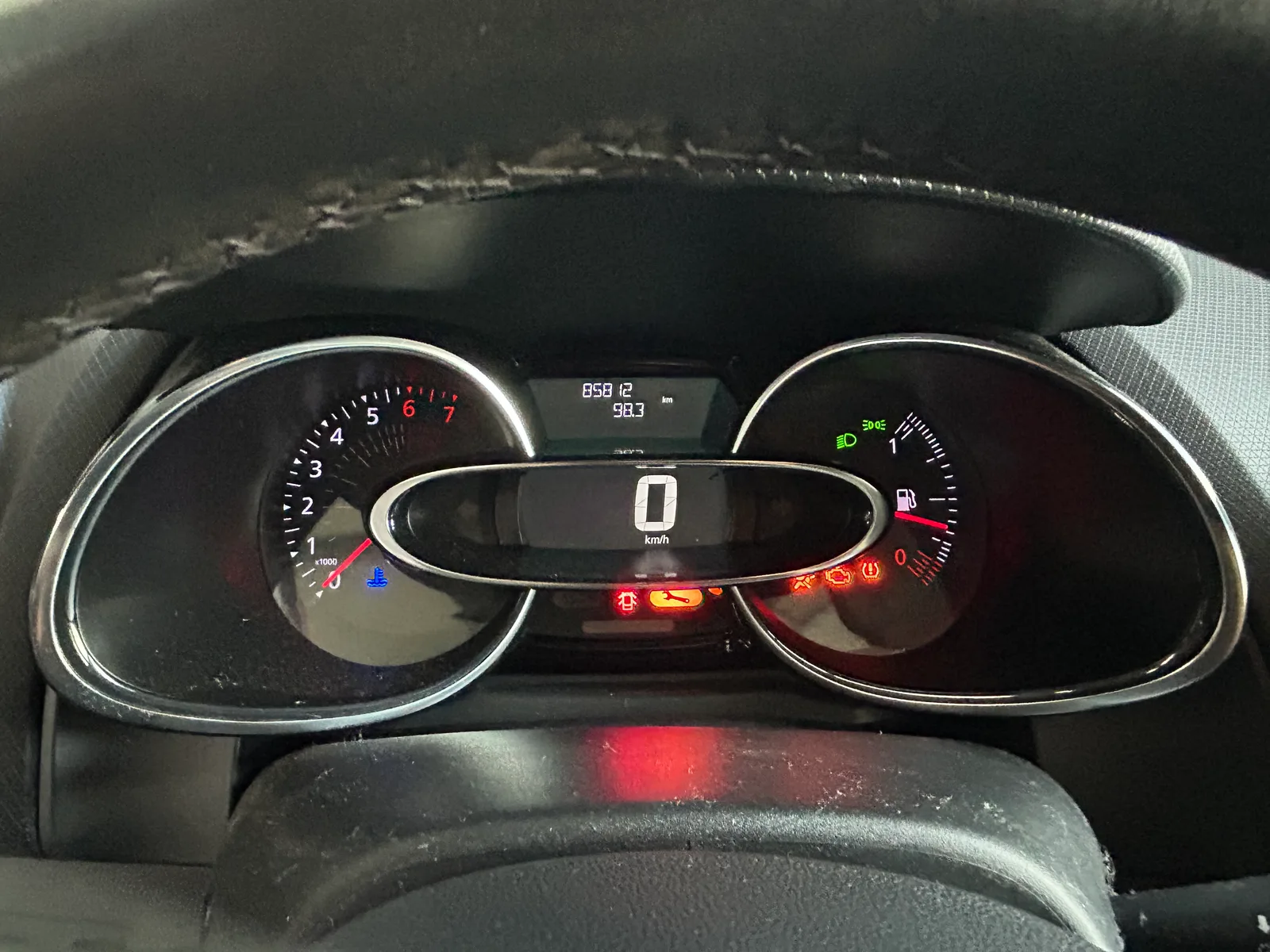 Renault Clio Sport Tourer 0.9 Tce Limited — fotografia 11 de 12