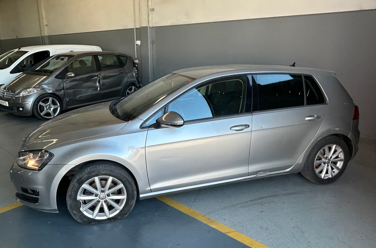 Volkswagen Golf 1.2 TSI Lounge — fotografia 3 de 10