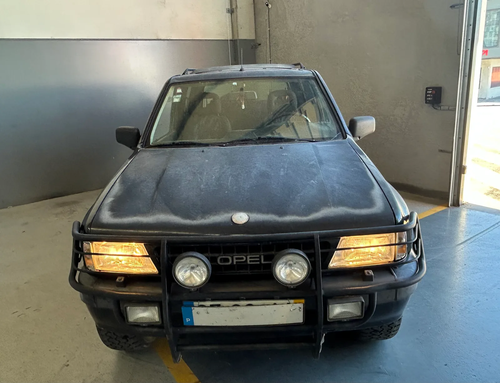 Salvado Opel Frontera 2.5 Td 1998 — fotografia 2 de 11