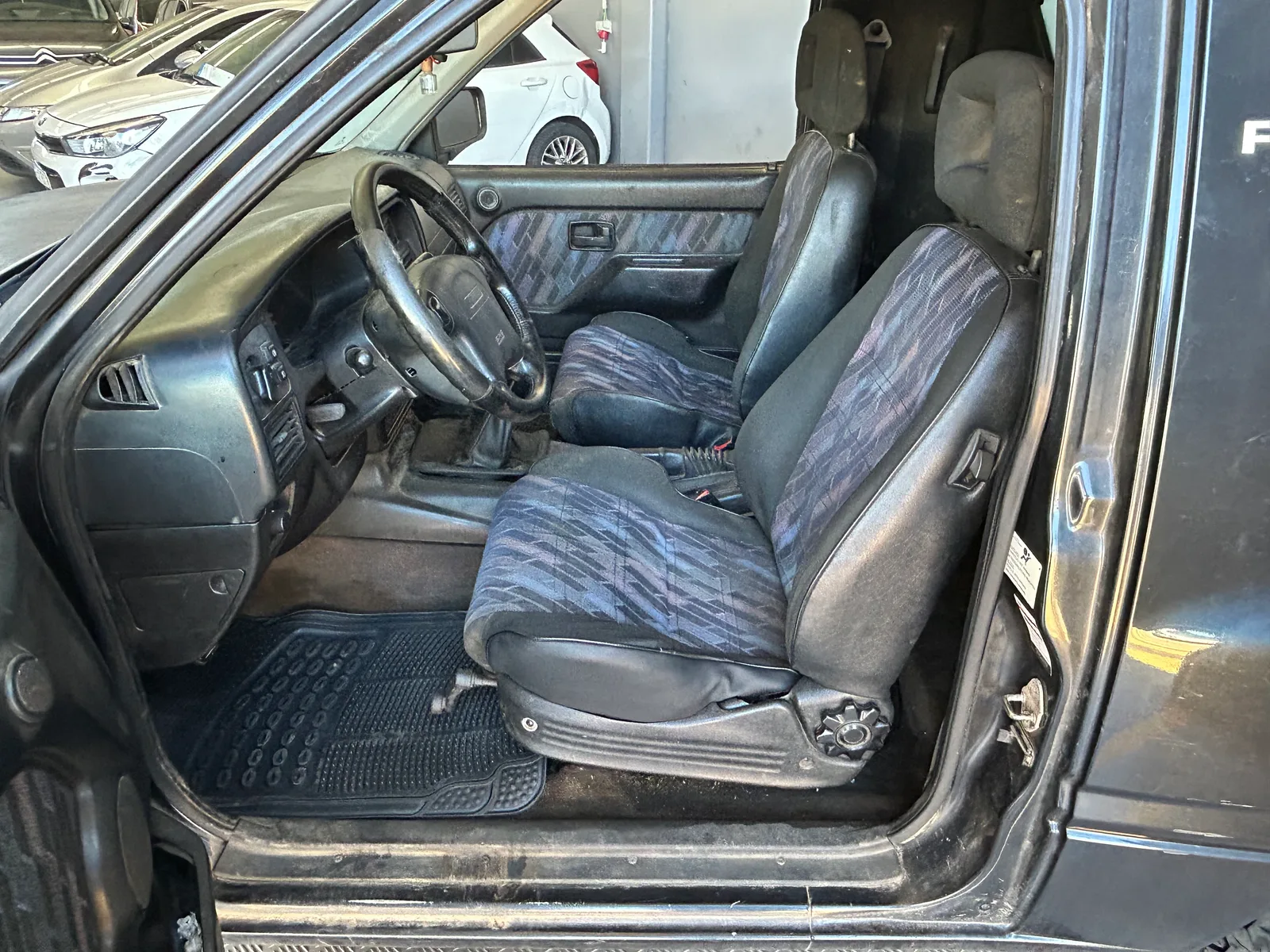 Salvado Opel Frontera 2.5 Td 1998 — fotografia 7 de 11