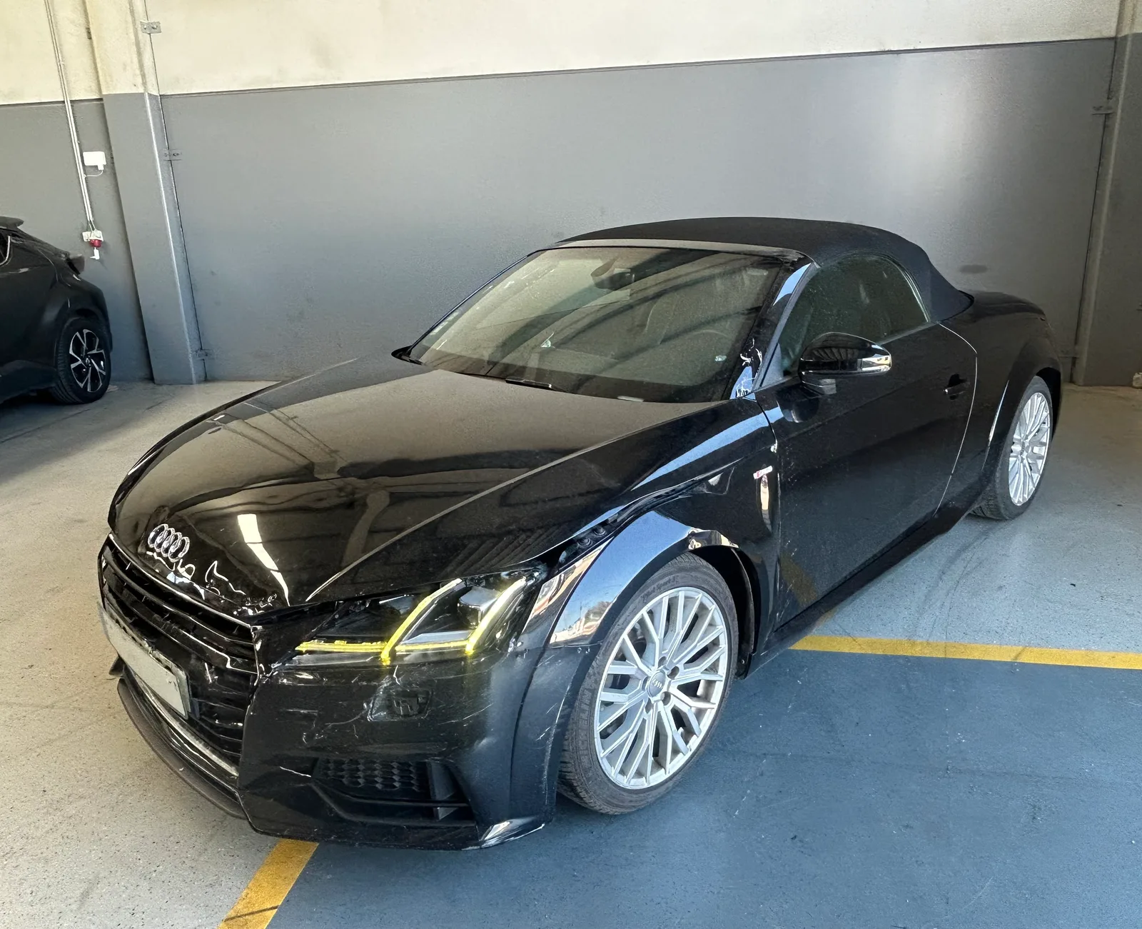 Salvado Audi TT cabrio 2.0 tdi 184cv 2016 — fotografia 3 de 10