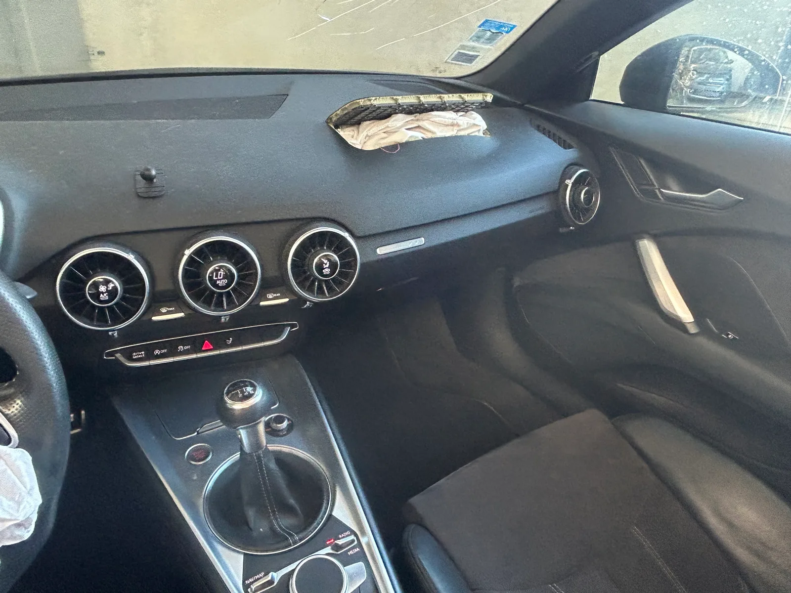 Salvado Audi TT cabrio 2.0 tdi 184cv 2016 — fotografia 8 de 10