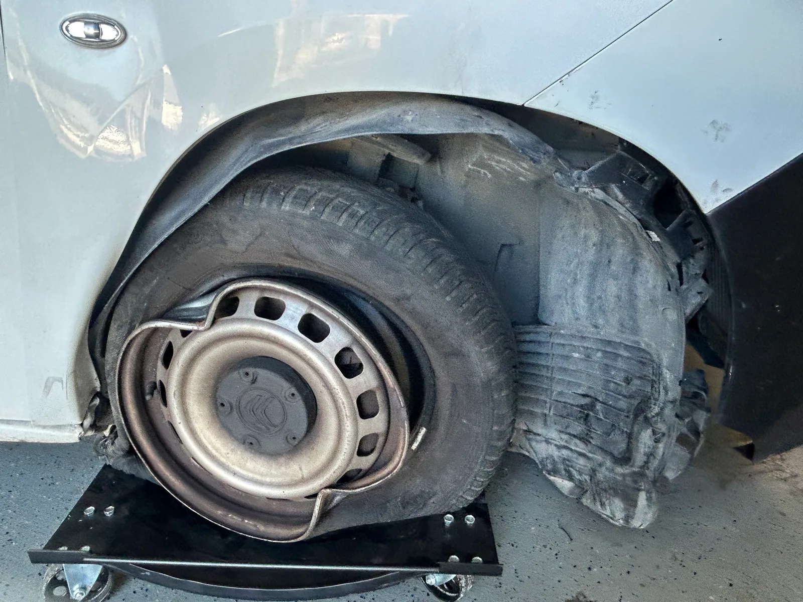 Salvado Citroen Berlingo 1.5 bluehdi 2021 — fotografia 6 de 11