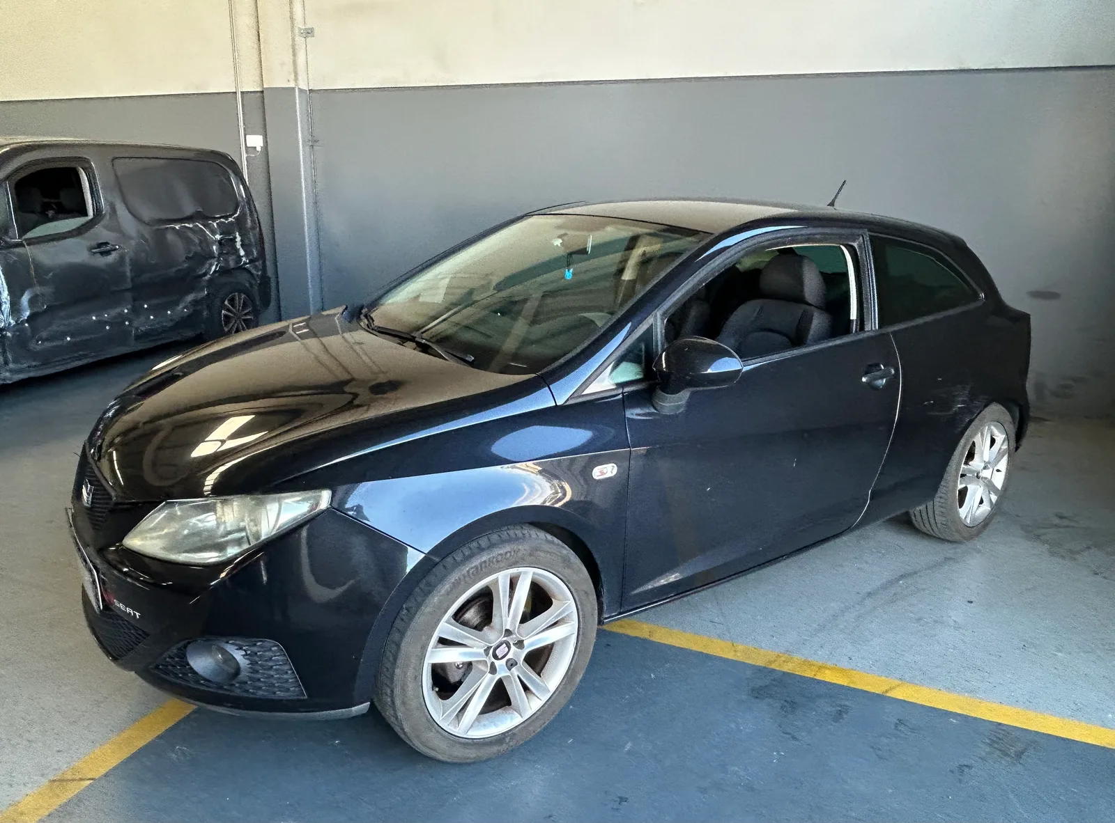 Salvado Seat Ibiza 1.4 sport 2010 — fotografia 3 de 11
