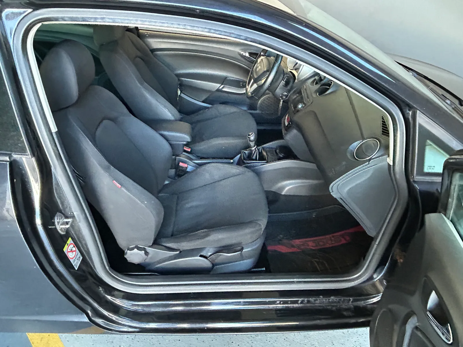 Salvado Seat Ibiza 1.4 sport 2010 — fotografia 7 de 11